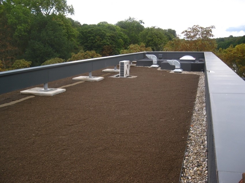 Construction d'un toit vert pour le centre de loisirs de Tervuren